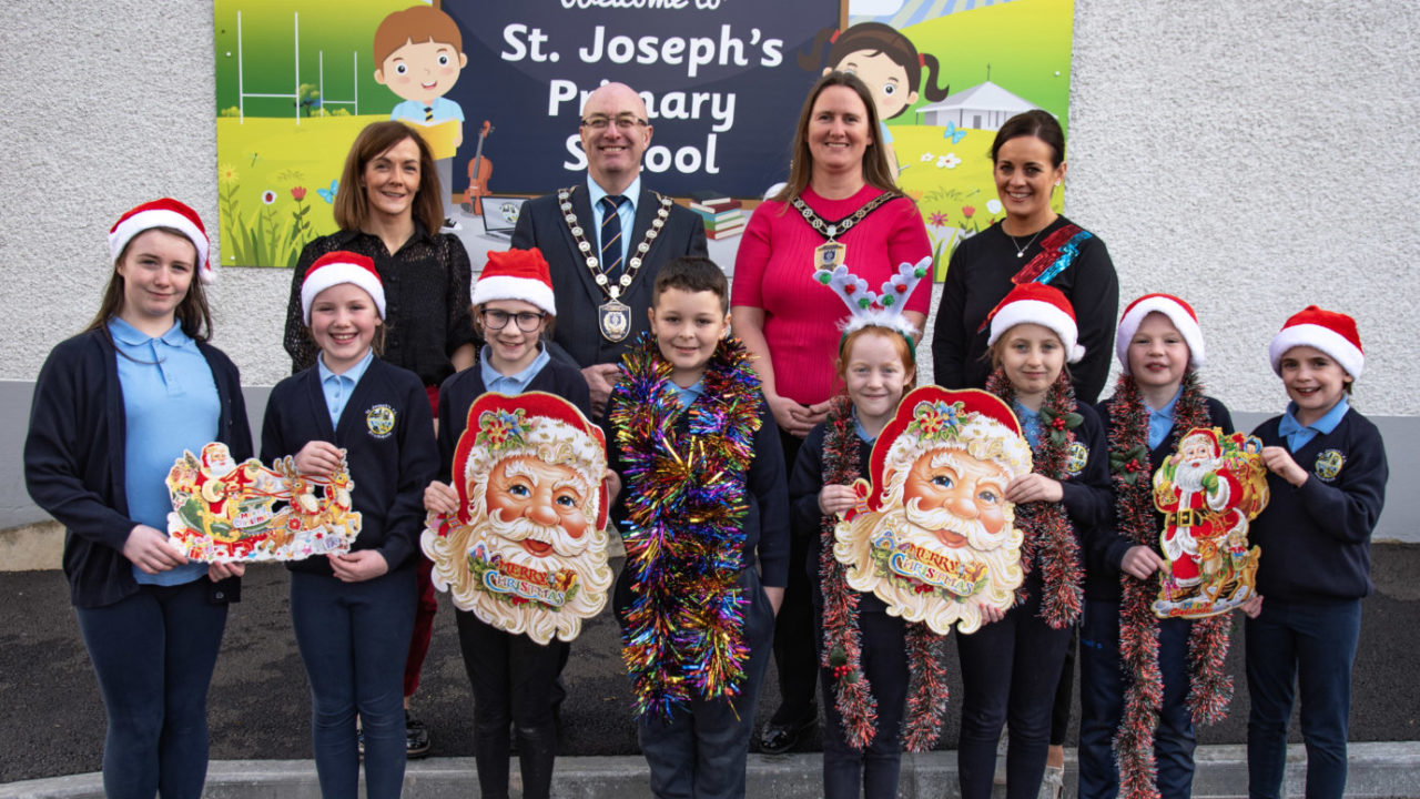 St Joseph's PS Drumquin Christmas Choir FODC