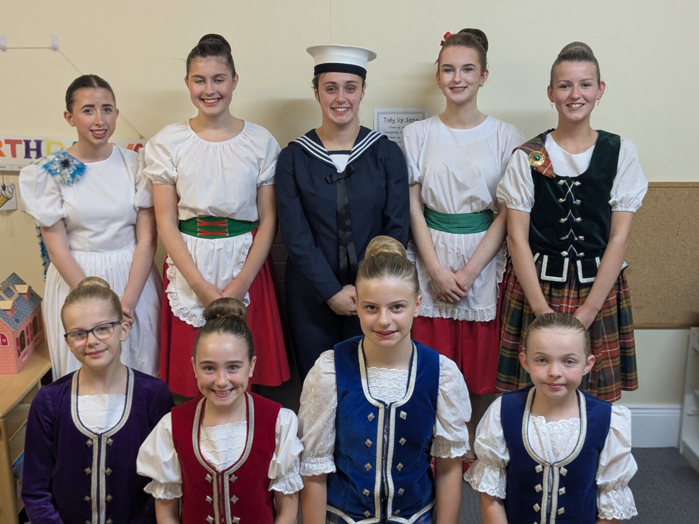 ErneHighlandDancers AnEveningattheStationHouse