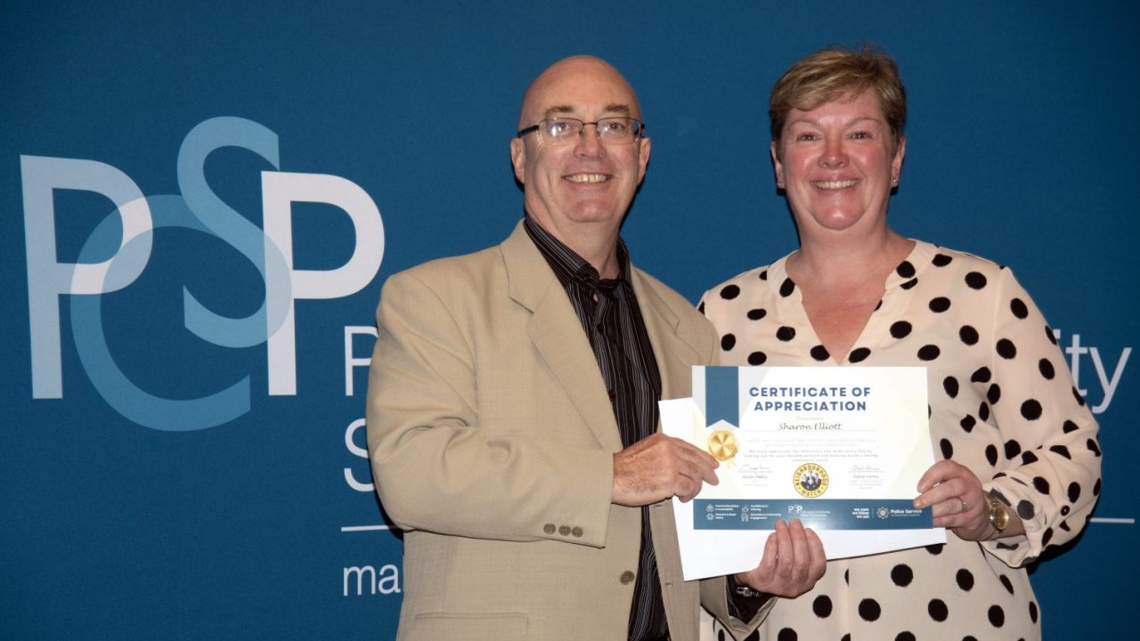 Sharon Elliott   Bellanaleck